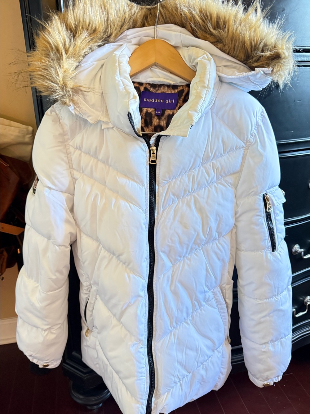 Madden Girl Women’s Puffer Coat Size Large